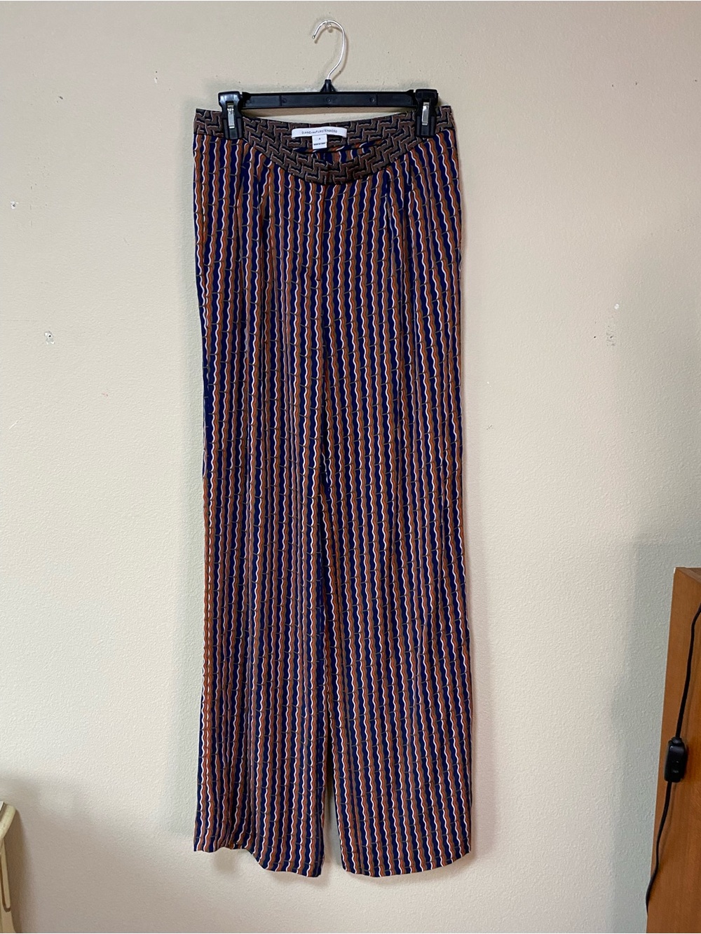 Diane Von Furstenberg Silk Print Trouser